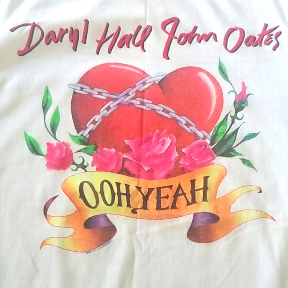 Hall and Oates vintage concert tee